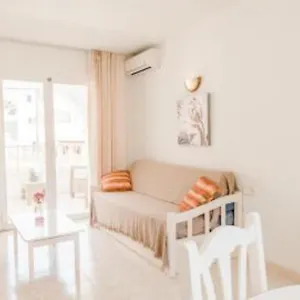 Torres Cardona Apartamento Cala Llonga (Ibiza)